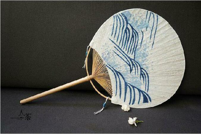 家佳樂(lè)文學(xué)復(fù)古刺繡和風(fēng)扇