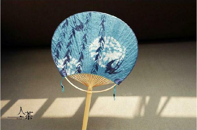 家佳樂(lè)文學(xué)復(fù)古刺繡和風(fēng)扇