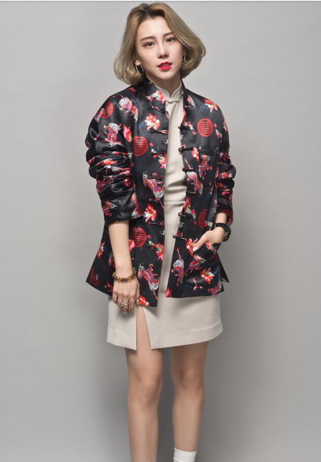 家佳樂文學麒麟印花盤扣唐裝圖片