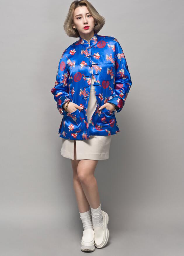 家佳樂文學麒麟印花盤扣唐裝圖片