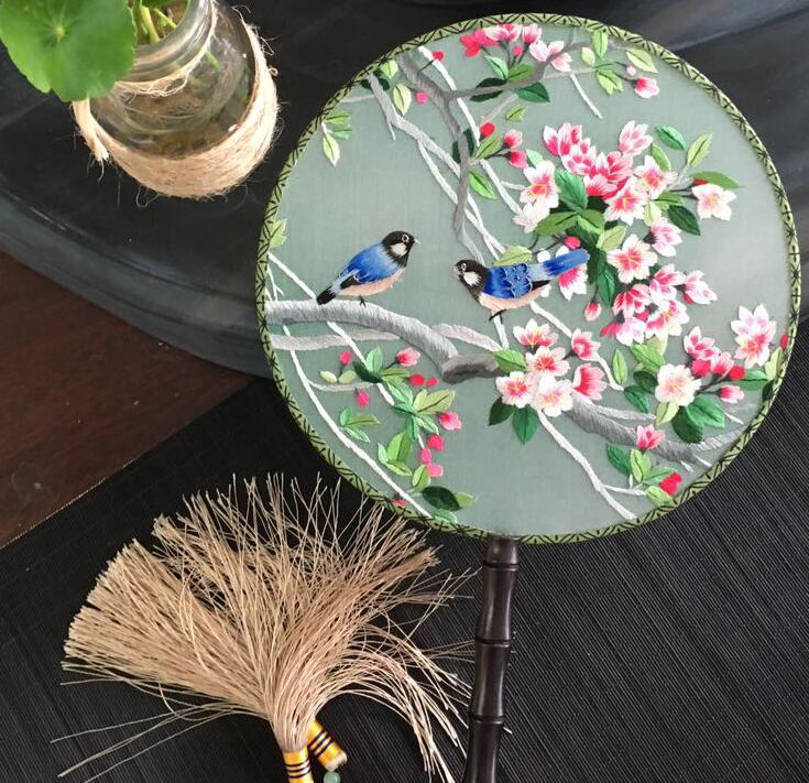 蘇繡真絲小團(tuán)扇