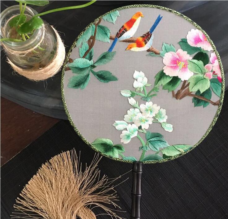 蘇繡真絲小團(tuán)扇