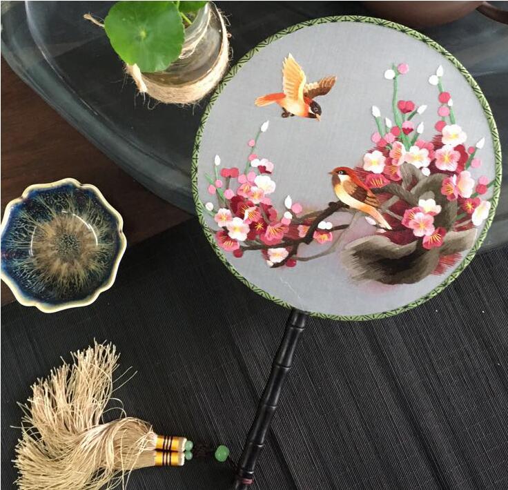 蘇繡真絲小團(tuán)扇