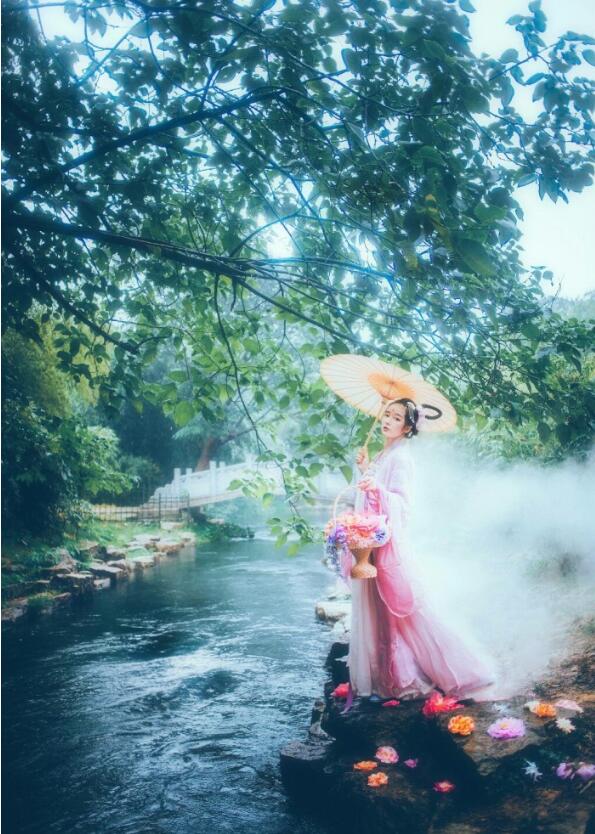 徐嬌漢服古裝圖片，家佳樂文學(xué)圖片