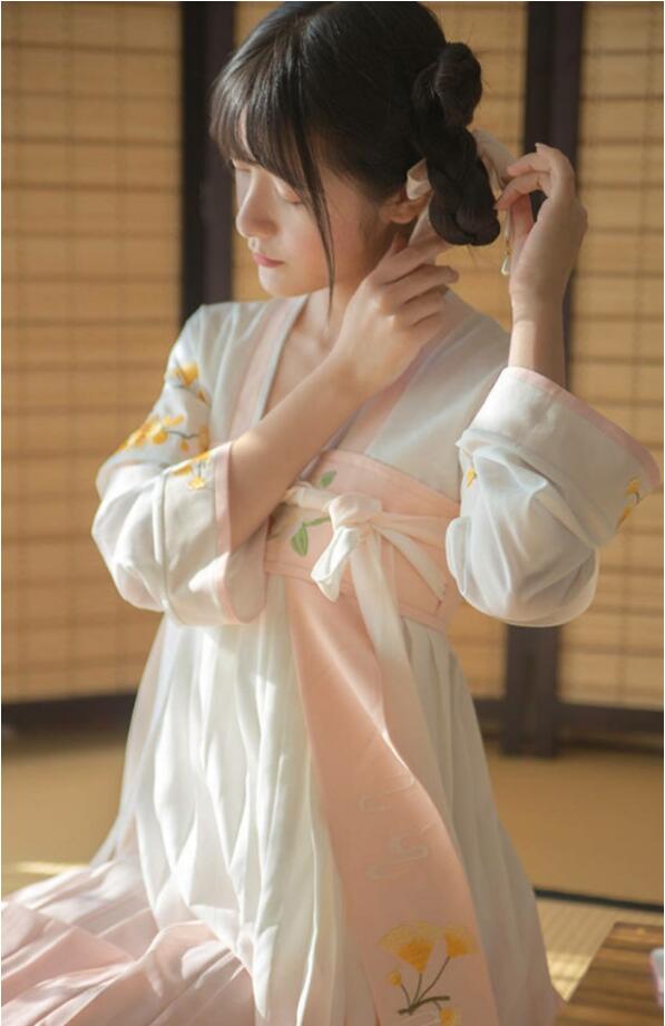 徐嬌漢服古裝圖片，家佳樂文學(xué)圖片