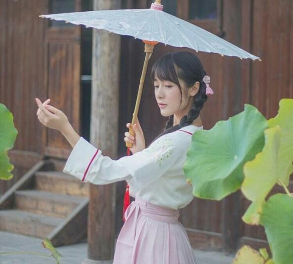 徐嬌漢服古裝圖片，家佳樂文學(xué)圖片