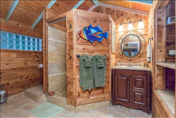 美國夏威夷民宿，可愛的花園姜餅屋