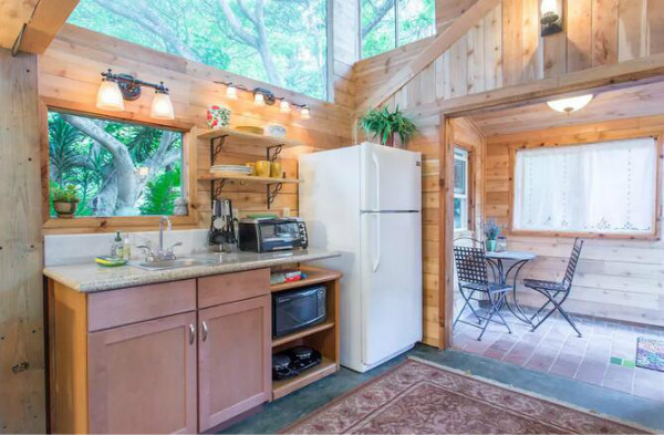 美國夏威夷民宿，可愛的花園姜餅屋