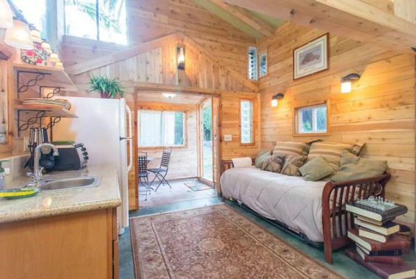 美國夏威夷民宿，可愛的花園姜餅屋