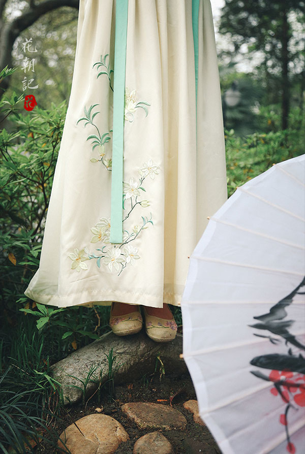 刺繡對襟襦裙齊腰襦裙