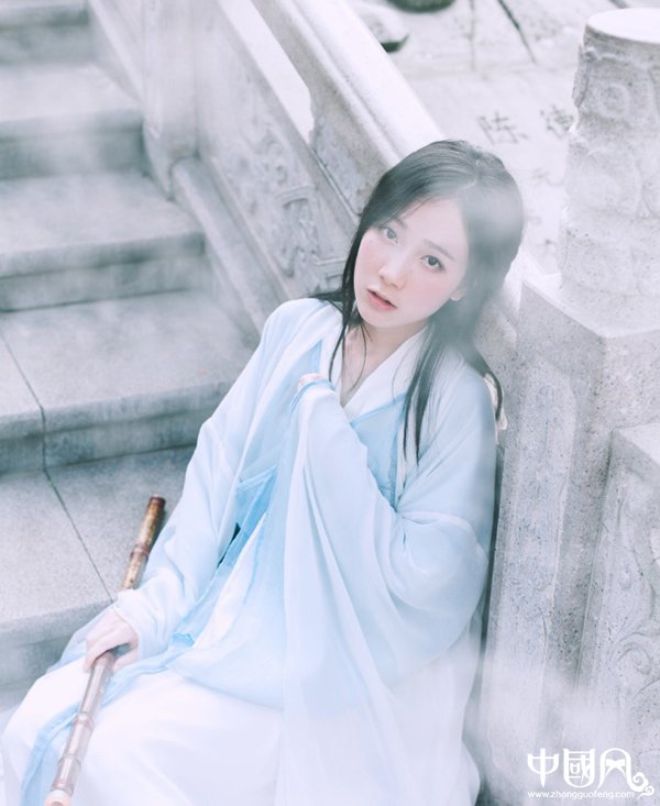 魏晉風漢服交領(lǐng)襦裙大袖衫