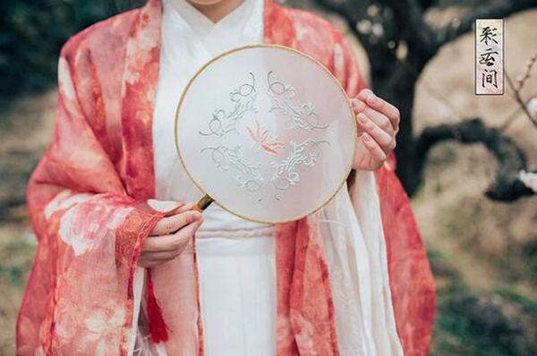 家佳樂文學繡花簡約清新團扇