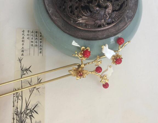 兔子簪 家佳樂(lè)文學(xué)紅珠玉兔發(fā)簪