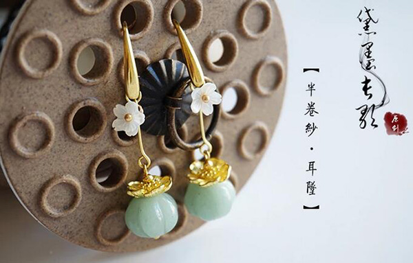 天然東陵玉耳墜 家佳樂文學(xué)耳飾