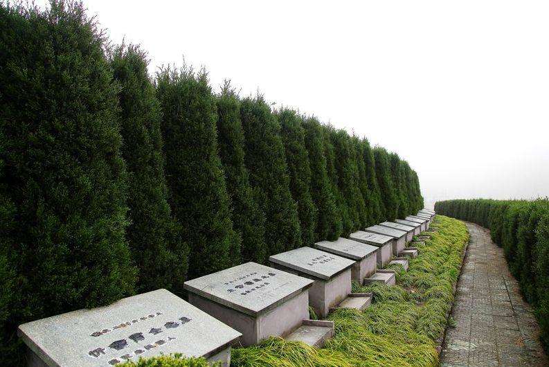 淺談風(fēng)水中的“水”，訴說墓地風(fēng)水的朝向