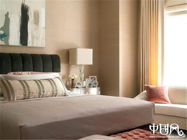 臥室床位的風水擺設講究