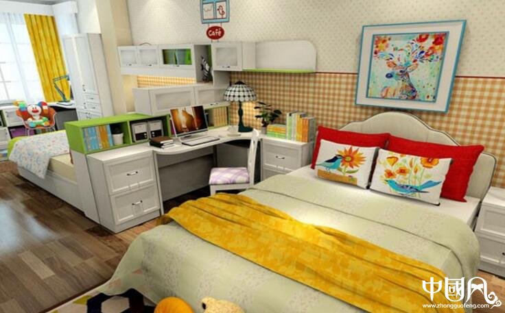 臥室的風(fēng)水聚財(cái)?shù)牟季? src="/wenxue/d/file/bigpic/190405/05/5-1F4211GS1240.jpg" / data-qL9X="clea59"></p>
<p data-Pqi6="B95TJs">
	臥室風(fēng)水布局怎樣聚財(cái)一、如何裝修臥室</p>
<p data-h4t5="4E2QDU">
	1、床要擺在財(cái)位上。風(fēng)水學(xué)上強(qiáng)調(diào)房間才是財(cái)庫，所以如果能睡在財(cái)位上，則可有聚財(cái)?shù)男Ч?。這個(gè)就可以理解臥室風(fēng)水布局怎樣聚財(cái)?shù)膯栴}的根源了吧。</p>
<p data-5R6t="GLojWe">
	2、床頭柜需要有抽屜及二盞小燈，更具有催財(cái)及聚財(cái)?shù)墓π?，也可以得到貴人的助力，而使你的財(cái)源增加快速！如果床頭兩邊沒有床頭柜，代表此人一生無福無財(cái)。</p>
<p data-EvYK="2Y887R">
	3、黃色一向代表財(cái)富，而在西方則被認(rèn)為是主導(dǎo)事業(yè)及財(cái)運(yùn)的方位，在臥室若放上黃色的家具飾物如黃水晶或其它黃色物品也可，可帶來旺盛的財(cái)氣，令事業(yè)飛 &ldquo;黃&rdquo;騰達(dá)。臥室風(fēng)水布局怎樣聚財(cái)這個(gè)問題的解答是注重顏色搭配的。</p>
<p data-H9Yp="whysqU">
	4、臥室色調(diào)要相配，講究顏色風(fēng)水設(shè)計(jì)，對臥室顏色的總體要求，是適調(diào)自然，不要用太多&ldquo;深蘭&rdquo;&ldquo;深紅&rdquo;之類的沉悶之色。各種顏色要互相搭配，使五行各色樣樣俱備，色彩偏此失彼致使五行不全，不是完美的&ldquo;家裝風(fēng)水布局&rdquo;。</p>
<p data-pE6L="6VRe25">
	臥室風(fēng)水布局怎樣聚財(cái)二、家具擺放禁忌</p>
<p data-FwkH="b12Y2m">
	1、臥室門不可對著鏡子。臥室風(fēng)水布局怎樣聚財(cái)?shù)拇鸢敢笾羞@點(diǎn)是很明確的。因?yàn)殓R子會(huì)產(chǎn)生很大的煞氣，因?yàn)榇箝T是家居中主要?dú)鈭隹谥?，時(shí)間長了，會(huì)破壞氣場，不僅會(huì)影響到屋內(nèi)居住人的財(cái)運(yùn)，還會(huì)不利健康等方面。</p>
<p data-kin2="B0FQQu">
	2、臥室風(fēng)水布局怎樣聚財(cái)?shù)慕ㄖ笊嫌幸粭l很重要，就是墻壁不能出現(xiàn)裂痕。房屋中墻壁出現(xiàn)裂痕雖屬房屋質(zhì)量范疇，但同樣也會(huì)影響自家的風(fēng)水財(cái)路，如果出現(xiàn)裂痕建議盡快修繕。</p>
<p data-oYel="BCxFRV">
	3、很多人忙于工作而忽視了臥室的環(huán)境衛(wèi)生和整齊，這樣不僅影響居住的舒適度，同時(shí)也會(huì)影響房屋的財(cái)運(yùn)風(fēng)水。有空的時(shí)候多收拾下室內(nèi)的衛(wèi)生吧，讓財(cái)運(yùn)滾滾而來。如果保持臥室整潔都做不到，說明你很懶，就不要再問臥室風(fēng)水布局怎樣聚財(cái)。</p>
<h2 data-ik67="KbYXDG">
	布置能帶來聚財(cái)風(fēng)水</h2>
<p data-aNXE="nWMnsy">
	(一)把臥室床擺放在財(cái)位上是臥室風(fēng)水招財(cái)?shù)年P(guān)鍵。風(fēng)水學(xué)上特別強(qiáng)調(diào)的就是財(cái)位，如果能夠睡在財(cái)位上，那么就有可能帶來聚財(cái)?shù)男Ч?。在一個(gè)臥室中，它的財(cái)位或者比較旺氣的方向有可能在進(jìn)門的斜對角上，同時(shí)財(cái)位的地方一定要保持清潔干凈，這樣的招財(cái)風(fēng)水作用才會(huì)最強(qiáng)。這也就是為什么說在臥室床的下面不能擺放雜物的原因，另外，我們可以在財(cái)位上擺放一下圓形的或者是盆形的聚寶盆等招財(cái)擺件，這樣就會(huì)帶來吉上加吉的效果，而且，還會(huì)讓臥室聚財(cái)風(fēng)水的作用持續(xù)的時(shí)間更長。</p>
<p data-eArI="UvMiqu">
	(二)臥室想要聚財(cái)也要看看床的位置擺放。因?yàn)榕P室床的位置擺放不好除了會(huì)讓自己難以入睡之外，還可能會(huì)發(fā)證一些夢靨，讓你產(chǎn)生精神上的不安，還會(huì)讓你的財(cái)源不順，不能給你帶來聚財(cái)?shù)墓δ茏饔?，這樣對你的身體健康也會(huì)不利。還有就是如果你是中式的家居就不要擺放西式的床;如果是日式的房間，也不要到誒上中式的八角床，這樣都不能給你的臥室?guī)碚胸?cái)風(fēng)水，這個(gè)是臥室風(fēng)水聚財(cái)?shù)牟焕帯?/p>
<p data-EkNs="48FqMa">
	(三)還有是在臥室的床頭上不能放置一些不干凈的東西，而且床頭一定要經(jīng)常打掃，否則，就會(huì)破壞掉臥室風(fēng)水招財(cái)?shù)淖饔谩４差^的兩邊一定要放置床頭柜，這樣就能夠給人帶來招財(cái)?shù)倪\(yùn)氣。還有偶要注意的是枕頭的擺放是男左女右。這樣才能得到好的運(yùn)氣。</p>
<p data-x7Tt="p3RCXY">
	臥室擺放鮮花一樣可以催財(cái)，但是我們要考慮鮮花的色彩、香味、以及花型。它們既要協(xié)調(diào)，又要有利于主人的身心。在選擇的時(shí)候我們可以結(jié)合臥室內(nèi)墻壁、天花板、地板以及家具和其他裝飾的色彩來選定。例如，房間色調(diào)偏冷，暖色調(diào)的鮮花就可以增強(qiáng)臥室的溫馨氣氛。反之，就可以選擇冷色調(diào)的鮮花，給人以寧靜安詳?shù)母杏X。這個(gè)在臥室聚財(cái)風(fēng)水中也起到很大的作用。</p>
<p style="text-align: center;" data-tYGB="hZVqzn">
	<img alt=