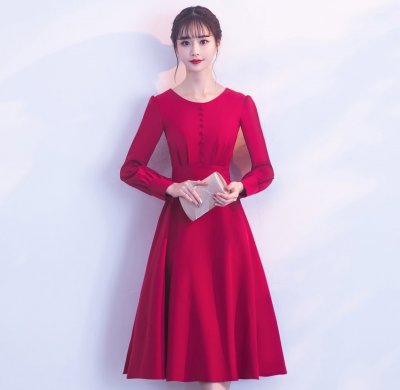 紅色長袖收腰中式禮服，時(shí)尚蝴蝶結(jié)晚禮服