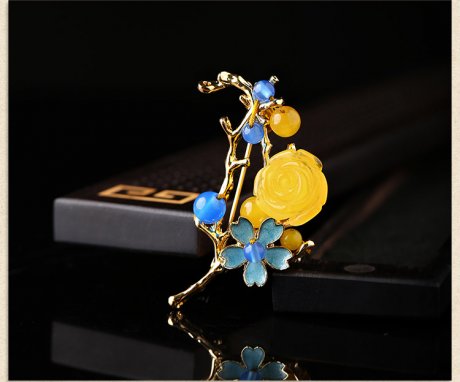 復古蜜蠟花氣質胸針，唯美清新胸花。