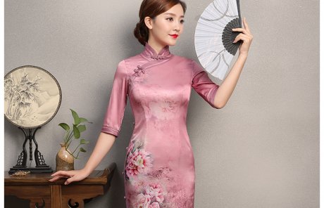 粉色墨畫(huà)旗袍，中袖真絲旗袍裙