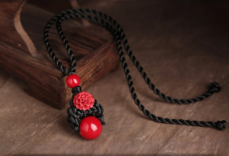 簡(jiǎn)約紅吊墜鎖骨鏈古典家佳樂(lè)文學(xué)項(xiàng)鏈