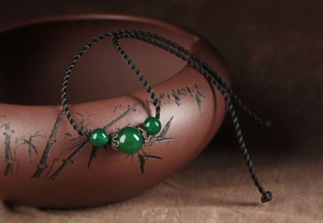 簡約瑪瑙吊墜鎖骨鏈古典復(fù)古項(xiàng)鏈