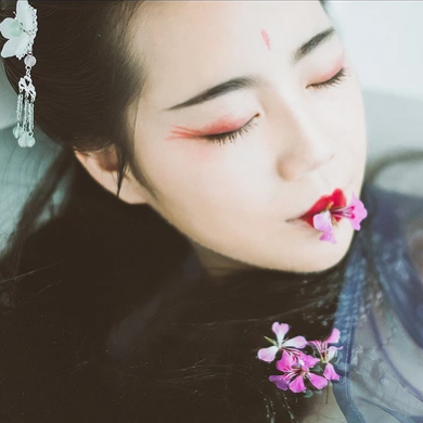 金魚妖艷的女子頭像，唯美古風(fēng)真人頭像