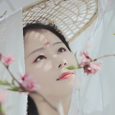 明媚江湖女生頭像，唯美古風真人頭像