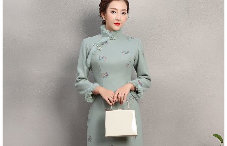 粉綠色舞蝶旗袍，兔毛包邊冬季旗袍裙