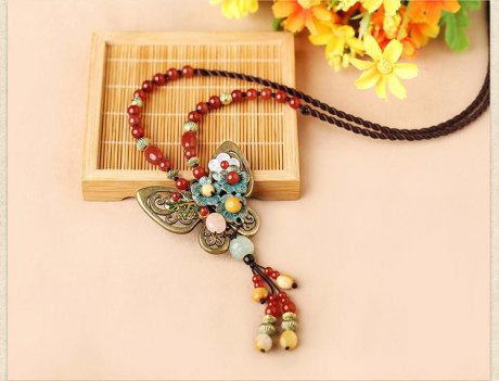 文藝蝴蝶吊墜毛衣鏈，民族風項鏈首飾