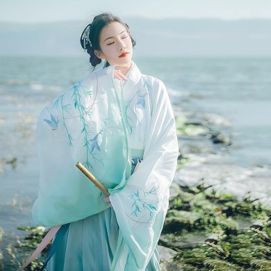 蓬萊閣大袖交領襦裙?jié)h服，漸變花鳥刺繡漢服