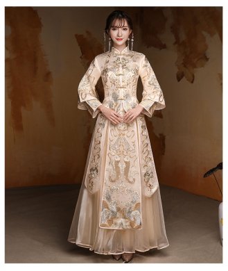 淡黃色家佳樂文學(xué)中式禮服，新娘結(jié)婚禮服