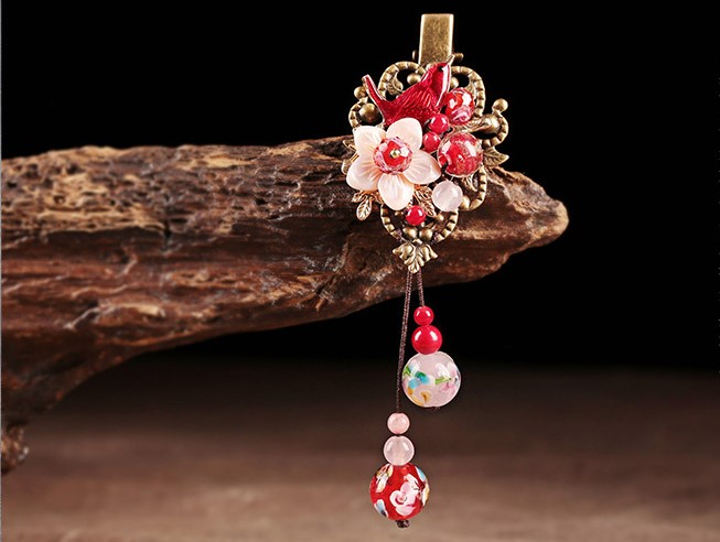 喜漫芳華發(fā)夾，嬌媚典雅紅色發(fā)飾頭飾