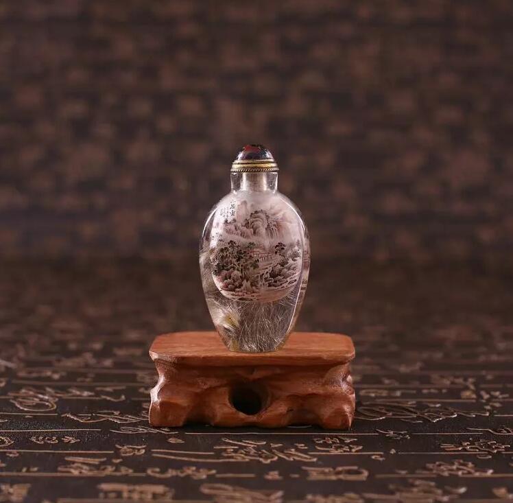 天然水晶內(nèi)畫鼻煙壺:山居圖