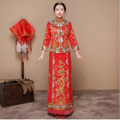 龍鳳之喜中式禮服，精致新娘結(jié)婚禮服