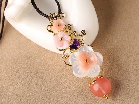 復(fù)古花形朵少女粉鎖骨鏈，氣質(zhì)閨蜜項(xiàng)鏈?zhǔn)罪? / data-hBsh=