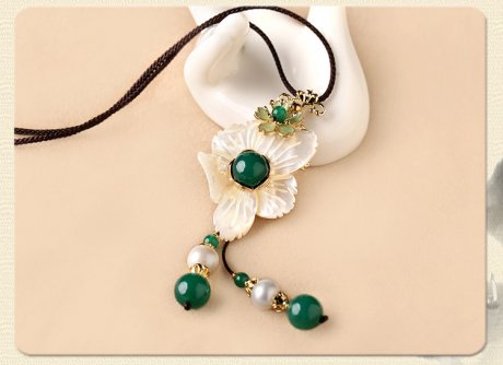 珍珠流蘇花朵鎖骨鏈，小清新項鏈?zhǔn)罪? / data-Q6Oz=