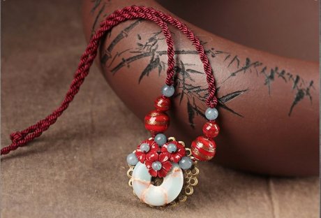 嬌媚典雅鎖骨鏈，醉花月項(xiàng)鏈?zhǔn)罪? / data-eDmG=