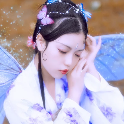 蝴蝶飛舞女生頭像，唯美古風(fēng)真人頭像