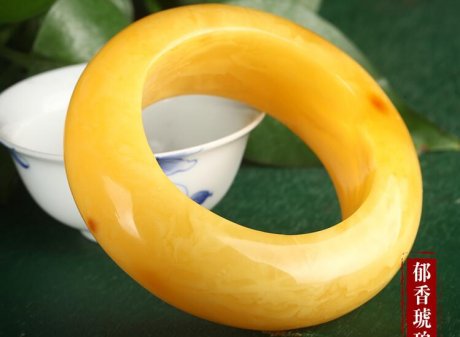 琥珀蜜蠟，百年收藏！