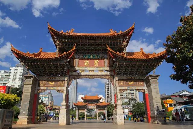 杭州·秀酒店，像上世紀劇場上演一場故事