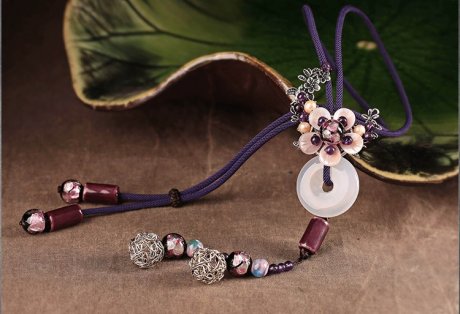 簡(jiǎn)約平安扣吊墜復(fù)古毛衣鏈項(xiàng)鏈?zhǔn)罪? / data-k2g1=