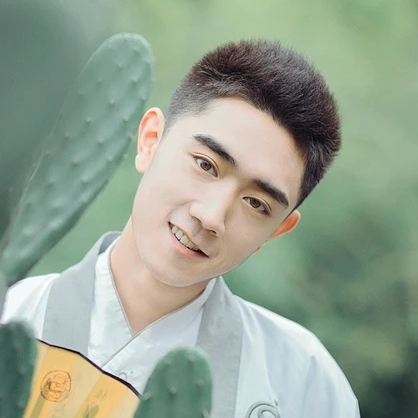 文藝男生帶折扇頭像，唯美古風(fēng)真人頭像