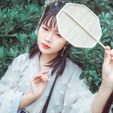 漢服情侶帶團(tuán)扇頭像，唯美古風(fēng)真人頭像
