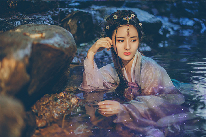 星輝光影漢服古風女子頭像，妖媚女生頭像