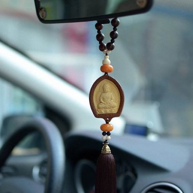 車內(nèi)擺放觀音佛像好不好？擺在尊位為佳