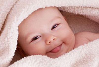 一看到小紅點(diǎn)就當(dāng)濕疹、痱子開(kāi)始用